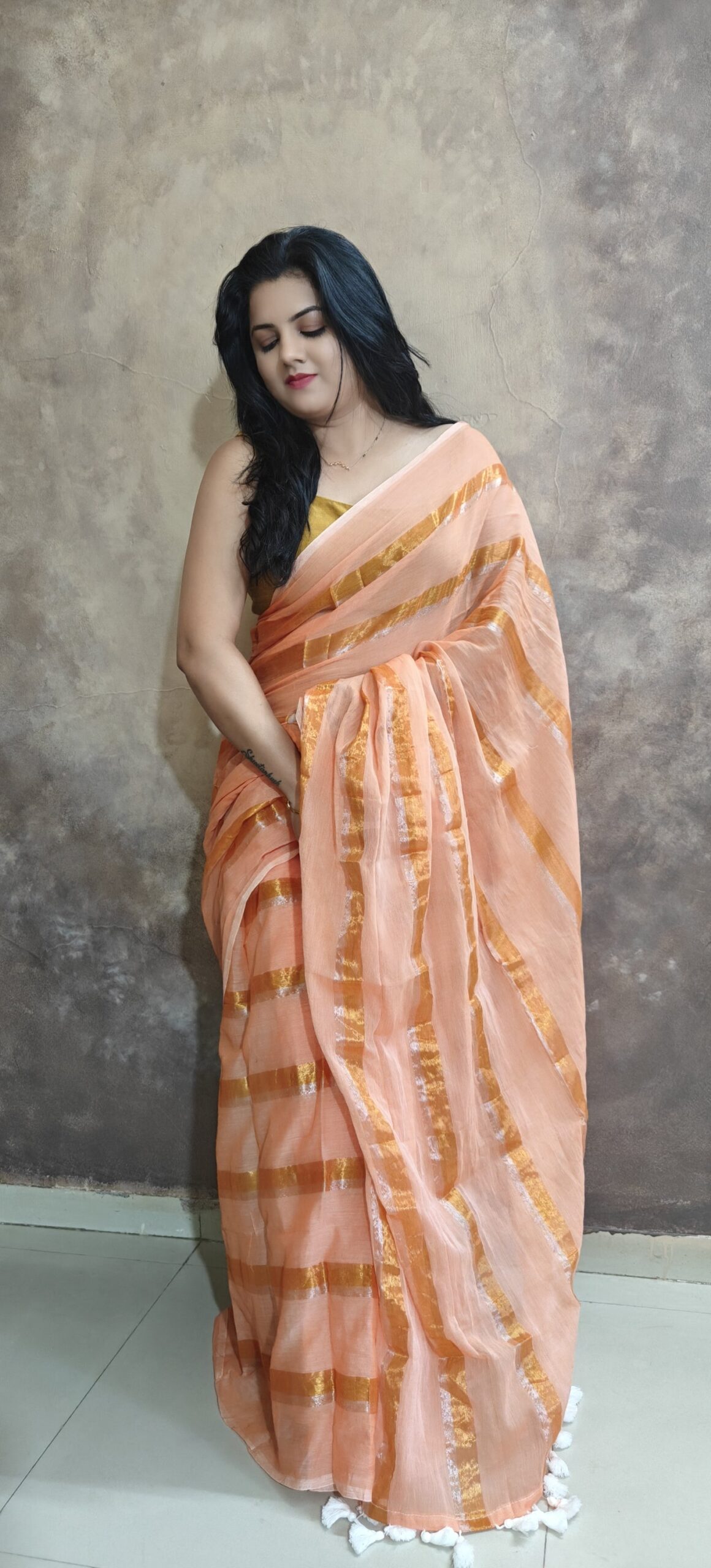 Janhavi Mul cotton golden striped Saree